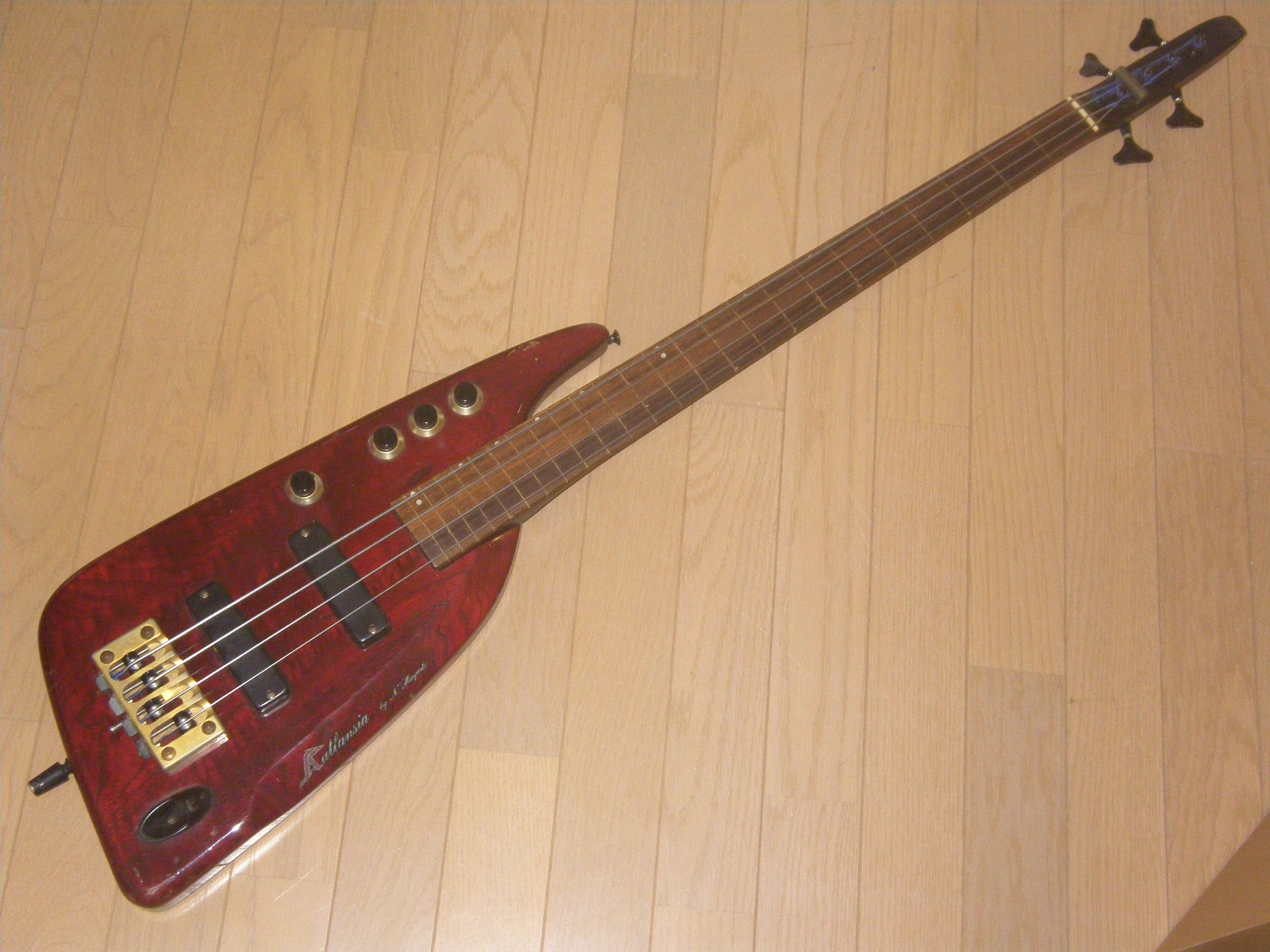 アトランシア エイリアン ベース ！！ : BASS魂