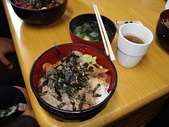 吉田鮮魚店、海鮮丼