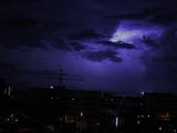 こんな感じの雷も...。