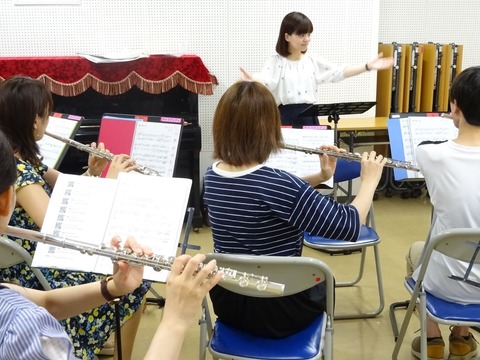 足立