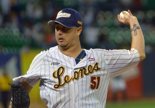 GARATE-LEONES-091114-N