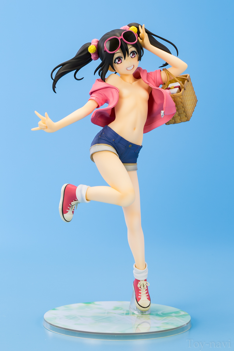 ラブライブ! 矢澤にこ ピクニックガール 1/8スケール ABS&amp;PVC製 塗装済み完成品フィギュア Amazon.co.jp: ラブライブ! 矢澤にこ ピクニックガール 1/8