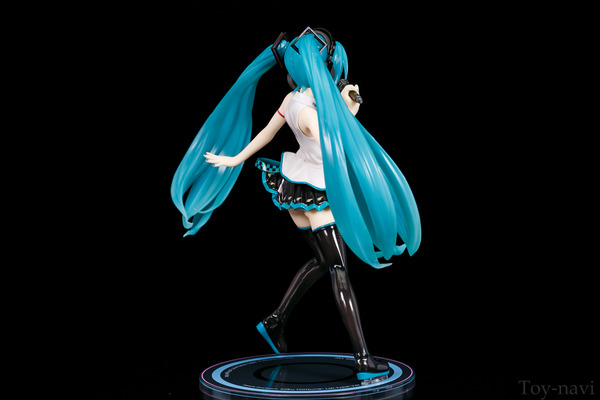 miku-lat-18