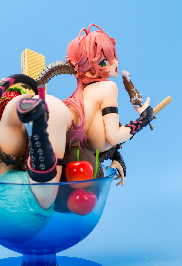 LUST icecream-90