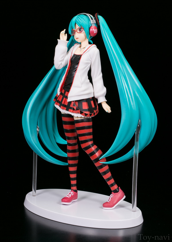 seira-82