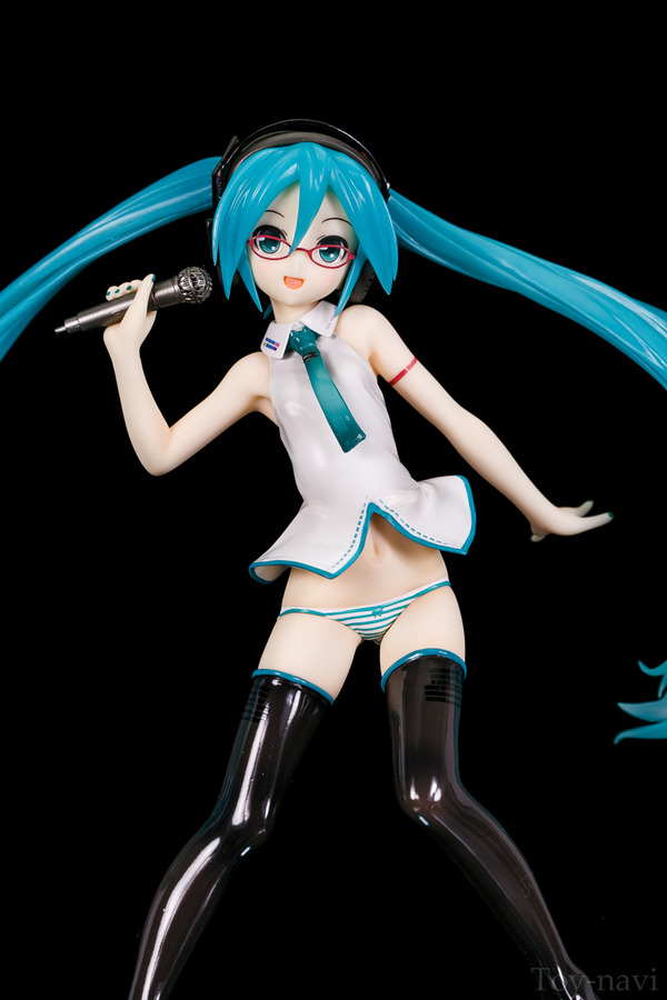 miku-lat-143