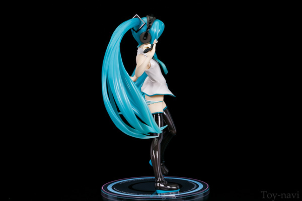 miku-lat-27