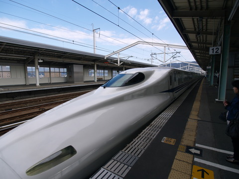 pb193057