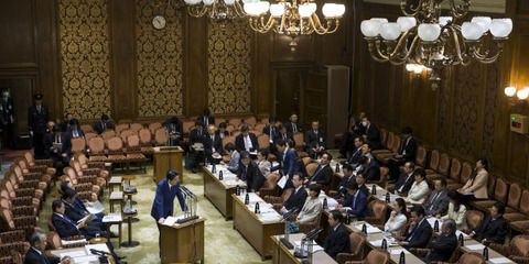 経済ニュース - 株、外患後退も高まる内憂　「アベグジット」で２万円割れ説