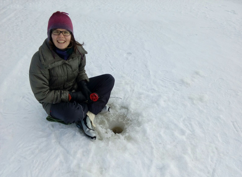 ice_fishing_1_800px