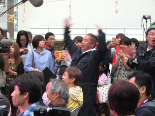 ブログ用 お祭り27 出川さん2