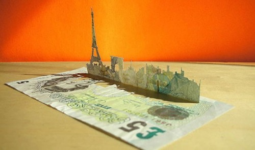 01-Couple-of-these-skylines-money-art-530x313
