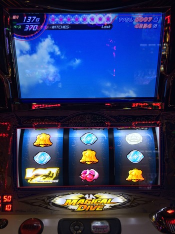 N1Q9LjN