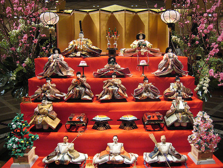 800px-Hina_matsuri_display
