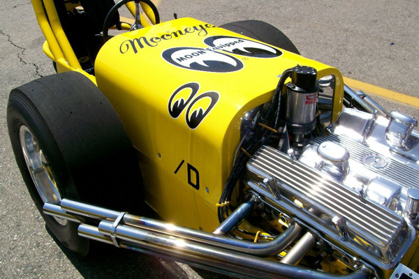 mooneyes.summer.2010.irwindale.carshow04