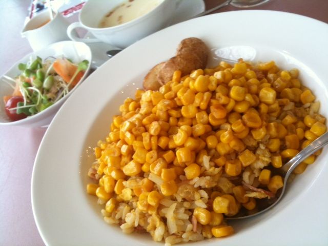 【十勝芽室コーン炒飯】