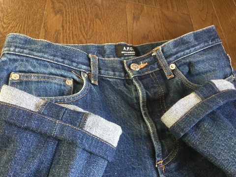A.P.C. アーペーセー 赤耳 デニムショートパンツ ロールアップ可変付き A.P.C. アーペーセー 赤耳 デニムショートパンツ ロールアップ