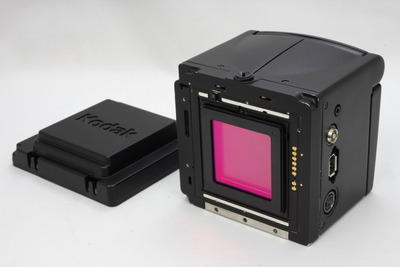 Kodak_DCS_Pro_Back_Plus_Hassel_V_c