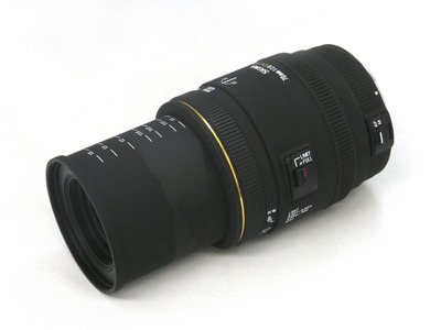 sigma_af_70mm_macro_ex_dg_b