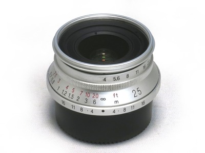 voigtlander_snapshot-skopar_25mm_l39_a