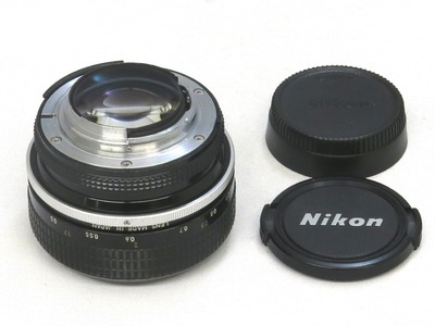nikon_new_nikkor_55mm_b