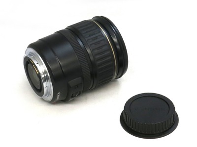 canon_ef_28-135mm_is_usm_b
