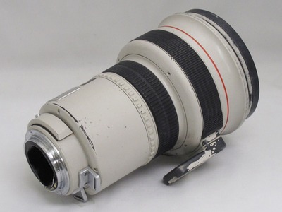 canon_ef_200mm_b