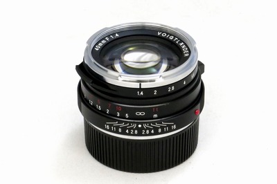 voigtlander_nokton_40mm_classic_vm_a