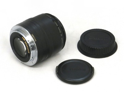 canon_ef_50mm_compact-macro_02