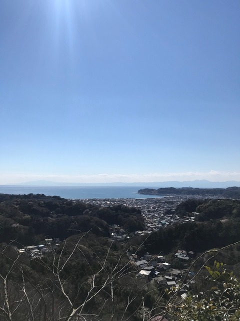 絹張り山風景