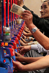 58979228_de34f60dbc_m
