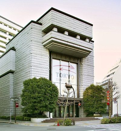 800px-TokyoStockExchange1144