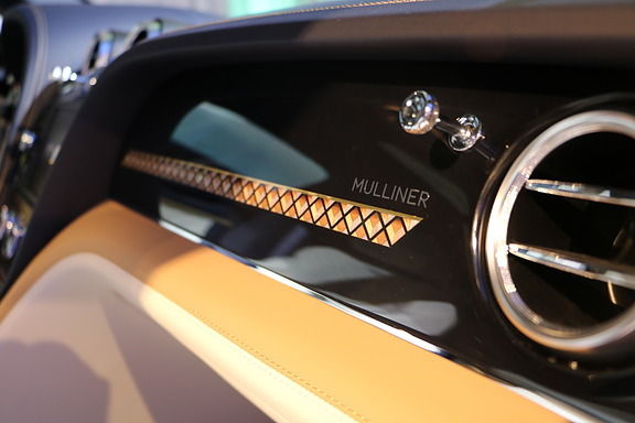 ãã³ãã€ã¬ A Limited Edition by Mulliner Exclusively for Japan