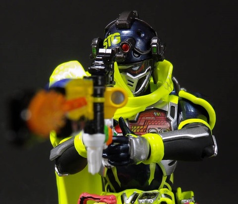 美品】S.H.Figuarts仮面ライダースナイプシューティングゲーマーレベル2 S.H.Figuarts 仮面ライダースナイプ シューティングゲーマー