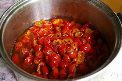 ハマナスのワイン煮