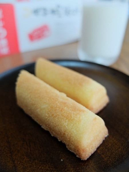 10時のおやつに飛騨高原牛乳スティックケーキ♪