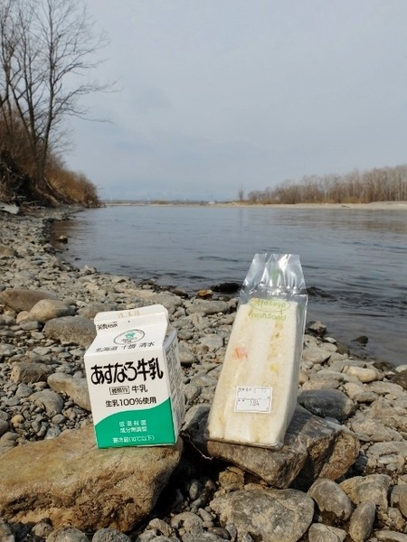 やっぱり朝食は満寿屋のパンとあすなろ牛乳