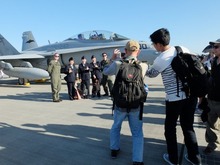 なぜか航空自衛隊のお姉さんたちともフレンドシップ♪