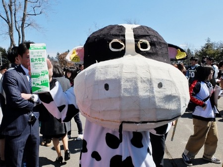 うしぶは畜大牛乳を作っています♪