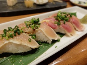 鶏たたきのお寿司