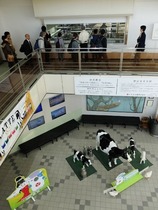 3階から2階、1階へ