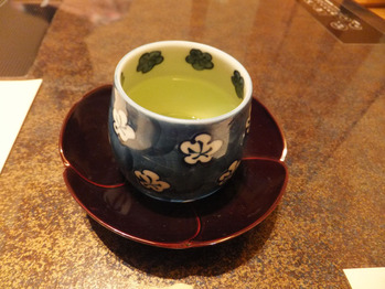 古伊万里の湯飲み