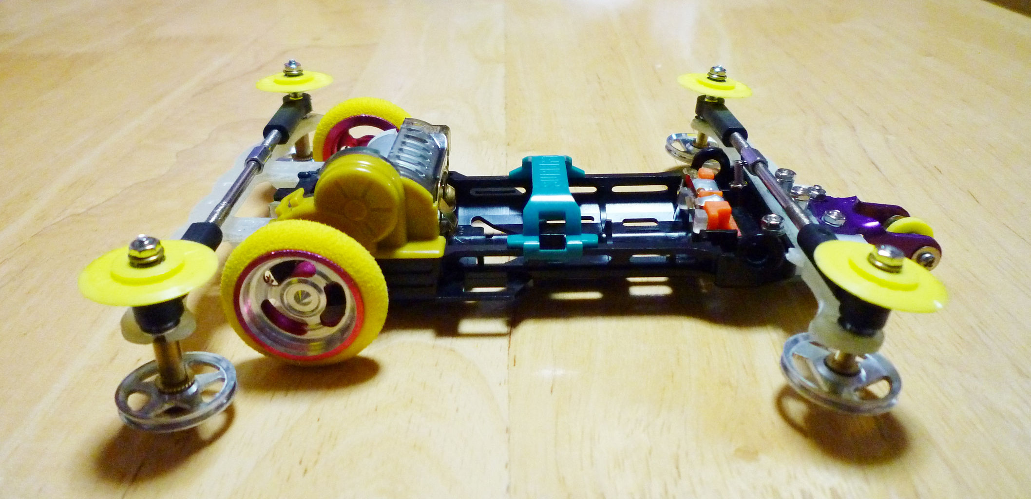 おさるの「ミニ四駆・改造自論」ブログ ★マシン大破・・・そして「ニューマシン」の完成