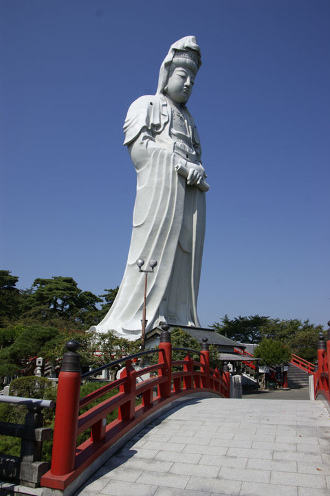 白衣大観音(高崎市)