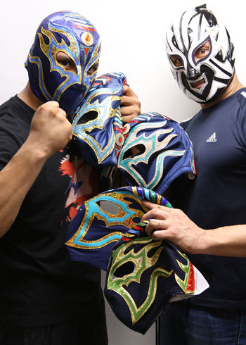 ティタン(CMLL)使用済・試合用マスクが入荷! : 覆面(FUKUMEN ティタン(CMLL)使用済・試合用マスクが入荷! : 覆面(FUKUMEN