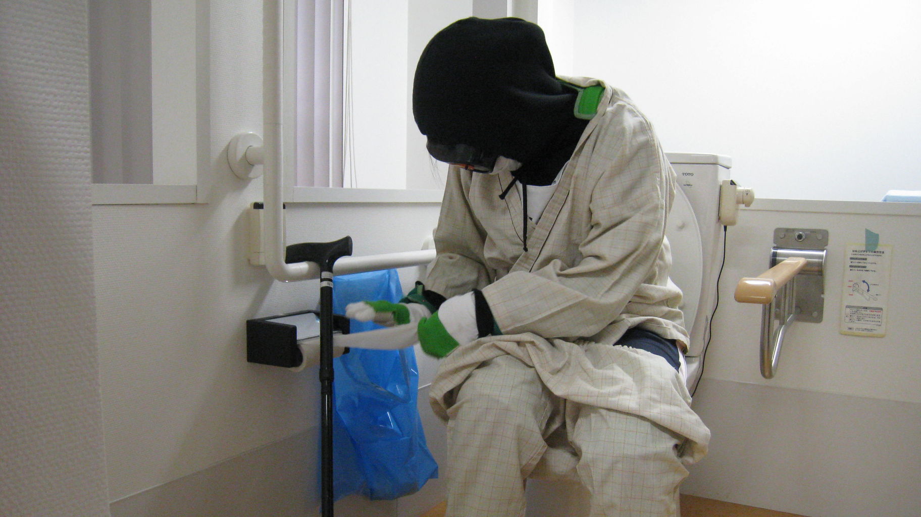 第2科26回生 高齢者の日常生活動作を体験して 福岡看護専門学校