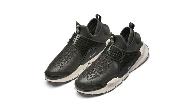 The_NikeLab_x_Stone_Island_Sock_Dart_Mid_6_hd_1600
