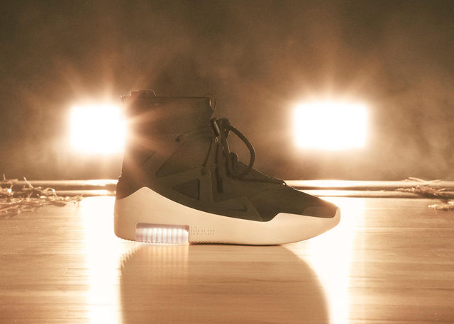 Nike-x-Fear-of-God-14_rectangle_1600