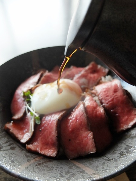 専用醤油をかけて・・・