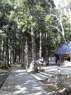 雄山神社